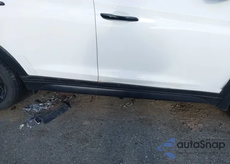 2016 Hyundai Tucson Sport z USA, uszkodzony, nr VIN KM8J33A23GU217490